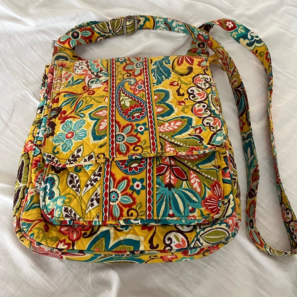 Vera Bradley cross body messenger bag